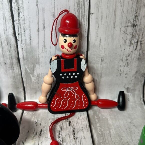 Pull String Wooden Puppets Jumping Jack Ornament Clown Giraffe Snail set of 4 - Picture 3 of 5